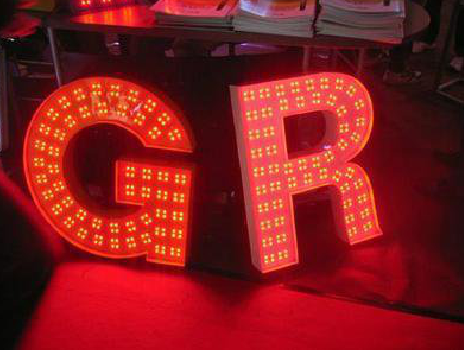 榆林市LED发光字常见的安装误区。